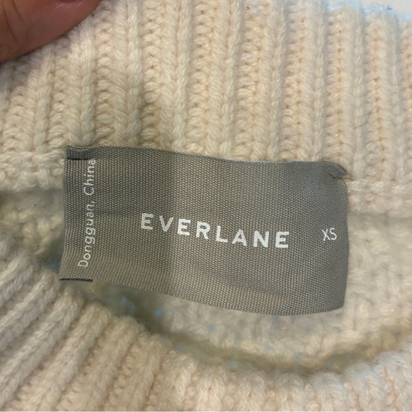 Women's Cable Knit Sweater - Cream - Picture 6 of 10